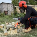 Participants working together to complete the build with Bosch tools